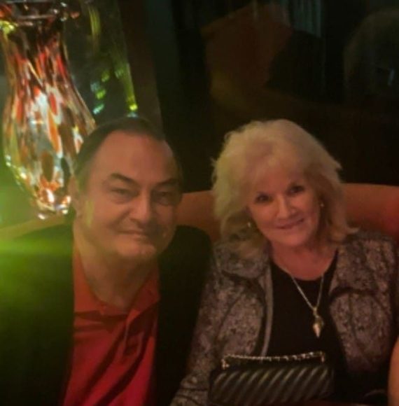 Meet your Posher, Kim - Picture 1 of 1